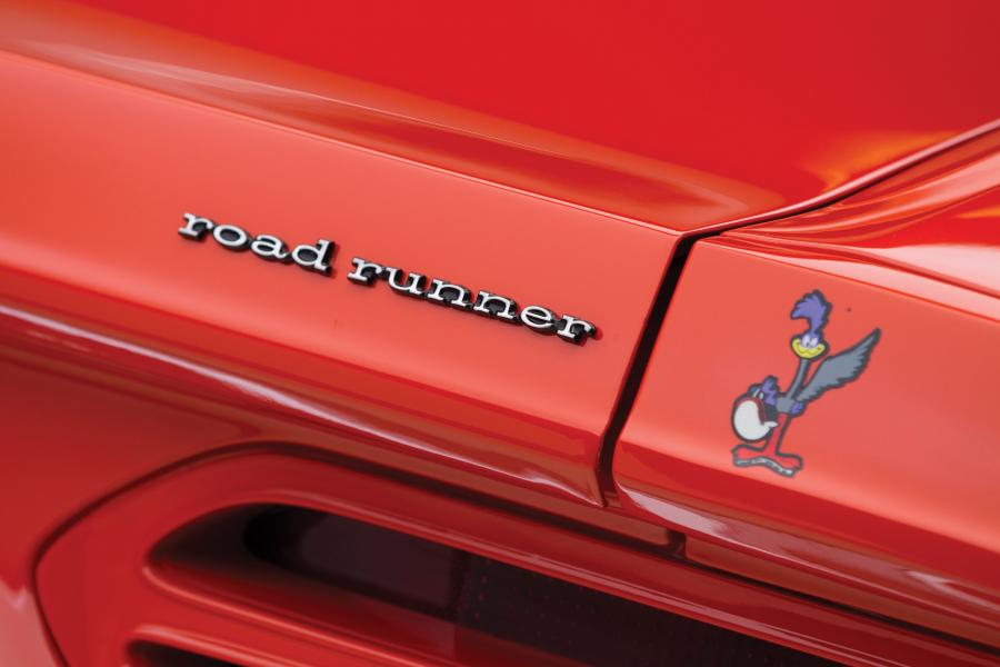 Логотип Plymouth Road Runner Superbird 1970 года  (фото 24 из 107)